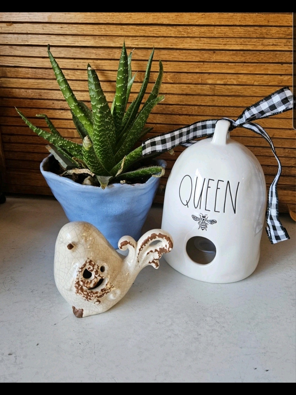 Rae Dunn QUEEN Ceramic Bee House - White Decorative Home Accent